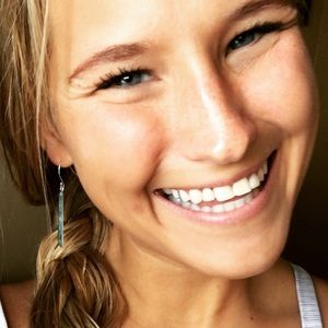 Meet your Posher, Brianna